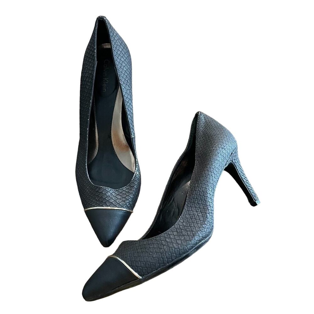 Calvin Klein Black Belino Snakeskin Pattern Womens Heels Size 7 ?